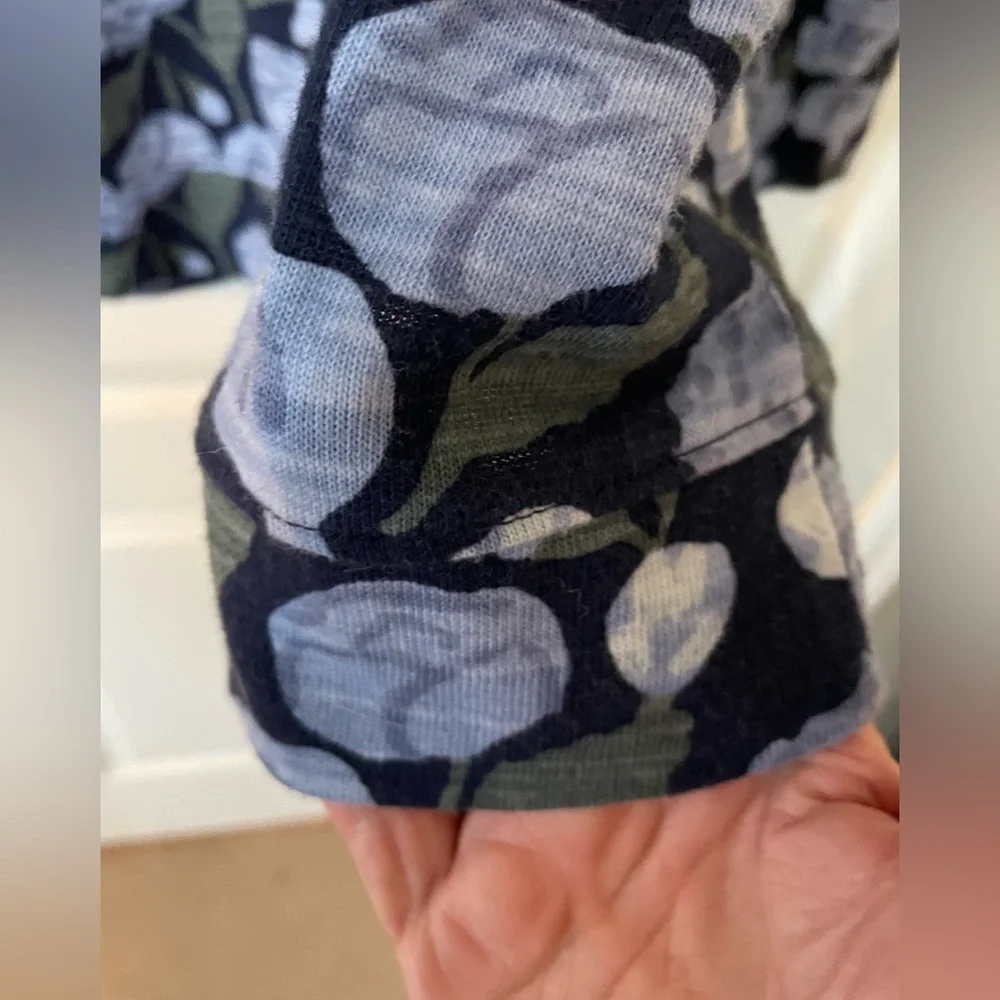 Denim&Co Floral Print Blouse - Navy and Light Blue - Picture 3 of 13